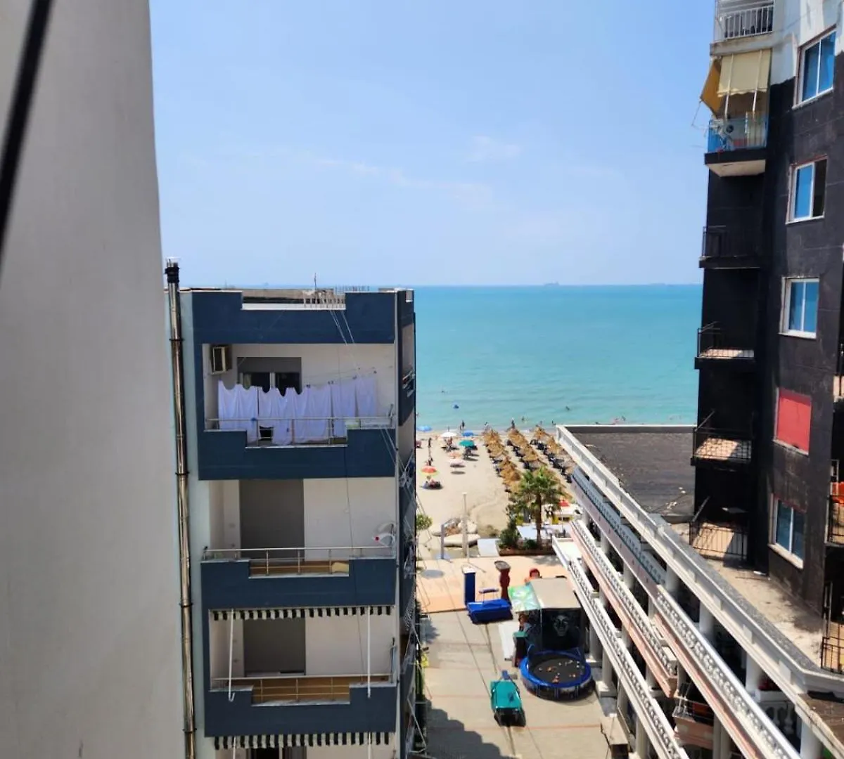 Επικοινωνία με το Peter Apartment Golem